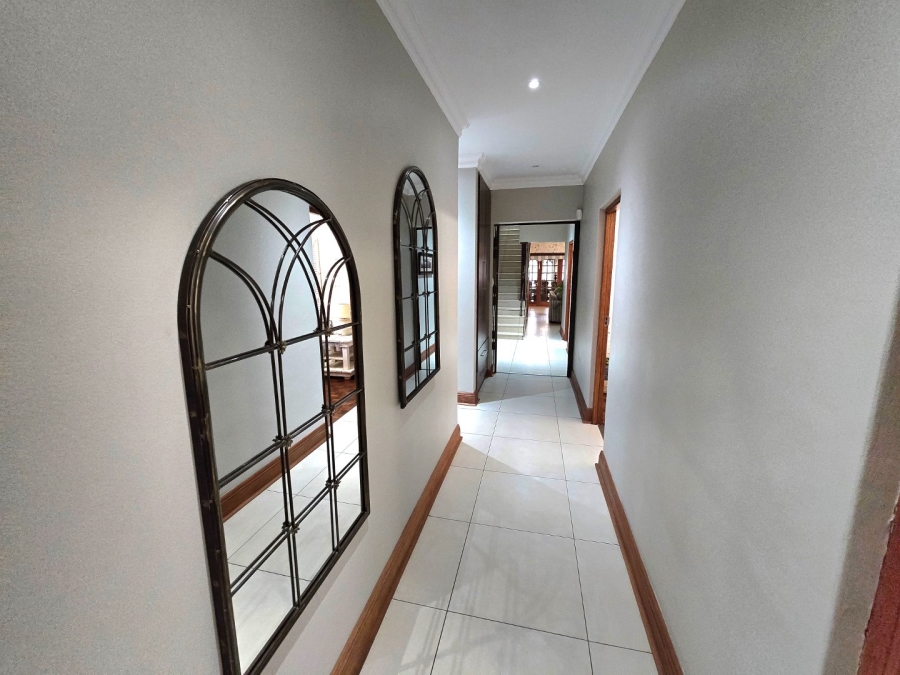 5 Bedroom Property for Sale in Panorama Free State